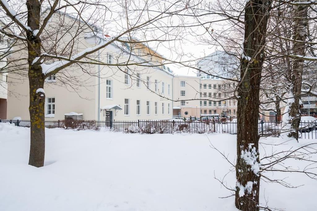 Cozy Studio Apartment Таллин Экстерьер фото